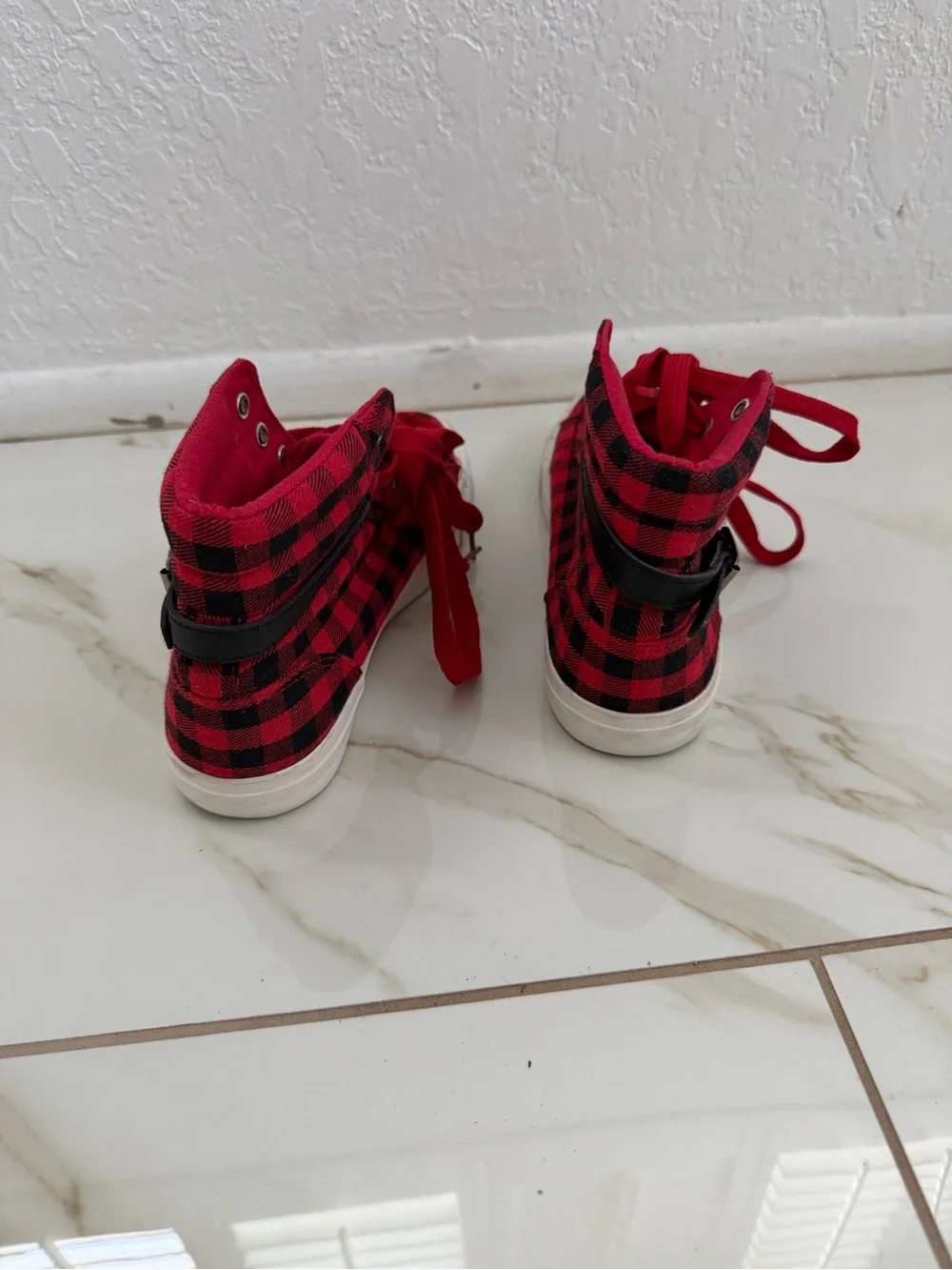 Olivia Miller Women’s Size 8 Red and Black Buffalo Plaid High-Top Sneakers